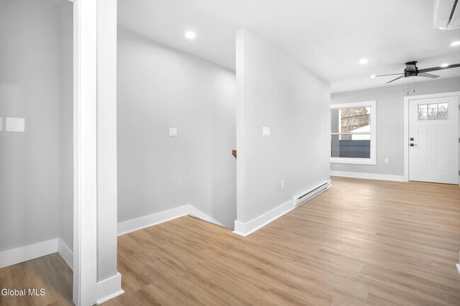 Building Photo - 103 E High St