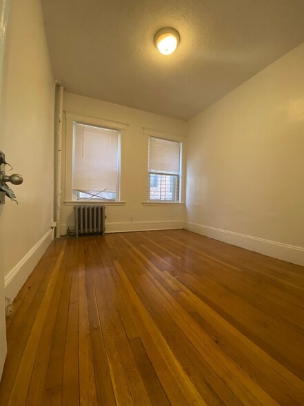 Building Photo - 59 Hemenway St