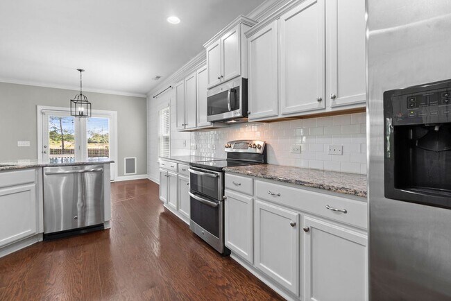 Building Photo - 4 Bedroom in Mimosa Bay with BONUS and BOAT ACCESS!