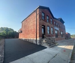 Building Photo - 106 Hotel St