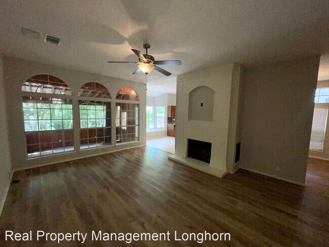 Building Photo - 4 br, 2 bath House - 1115 Meadow Lark Dr