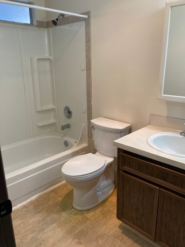 Building Photo - Lippman-3