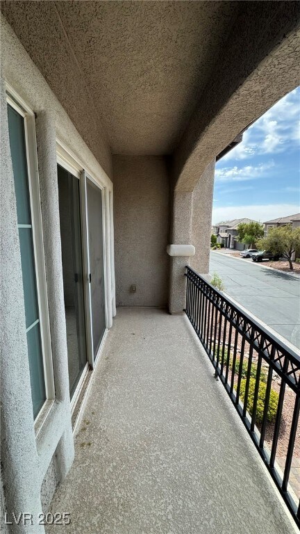 Building Photo - 10066 Golden Bluff Ave