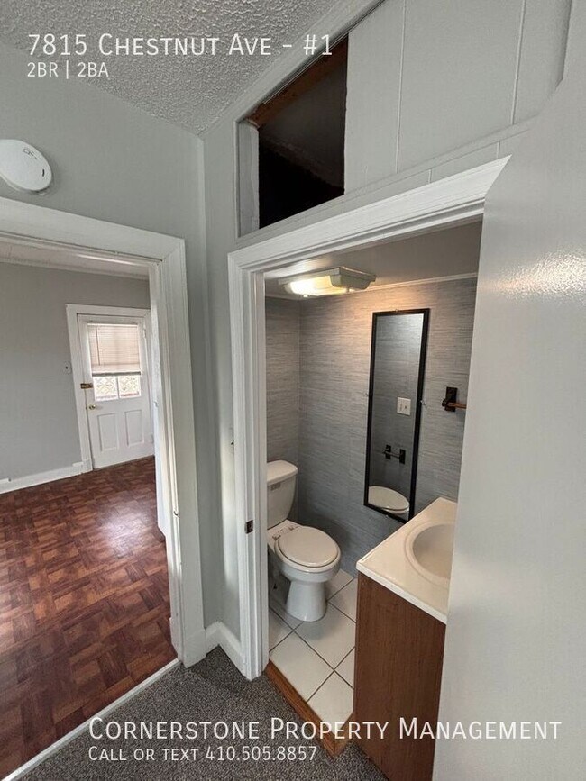 Building Photo - 7815 Chestnut Ave