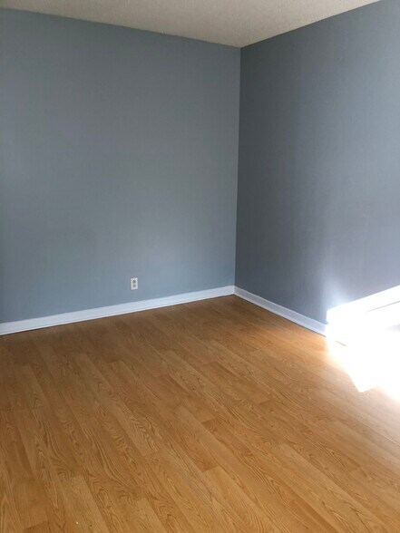 Bedroom 1 - 108 Hunter Dr