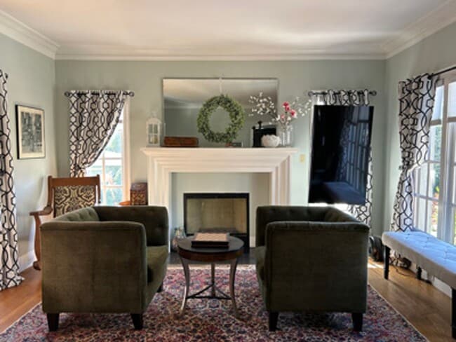 Building Photo - Welcome to this Fully Furnished Crocker Highland Gem!