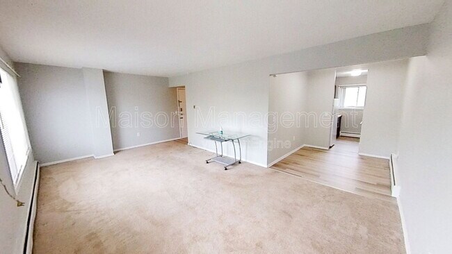 Building Photo - 721 Cedarwood Terrace