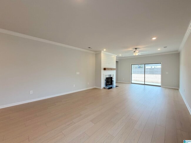 Building Photo - 4602 Hampton Glen Circle SE