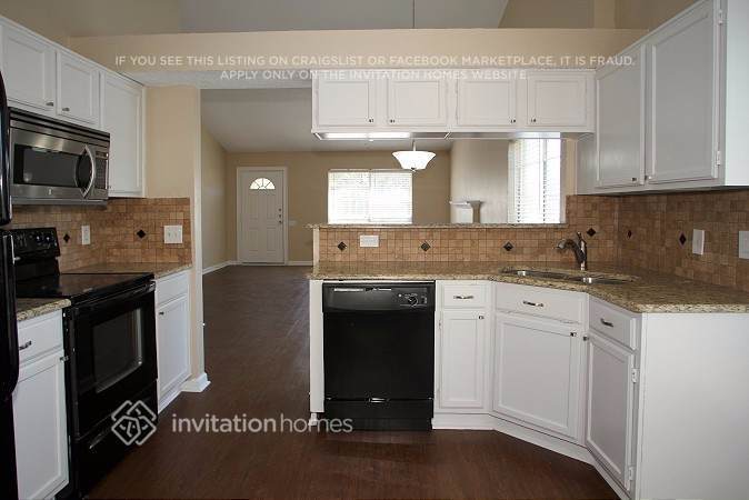 Building Photo - 501 Kalmia Dr