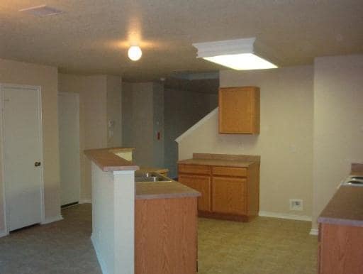 Building Photo - 16138 Branching Oaks