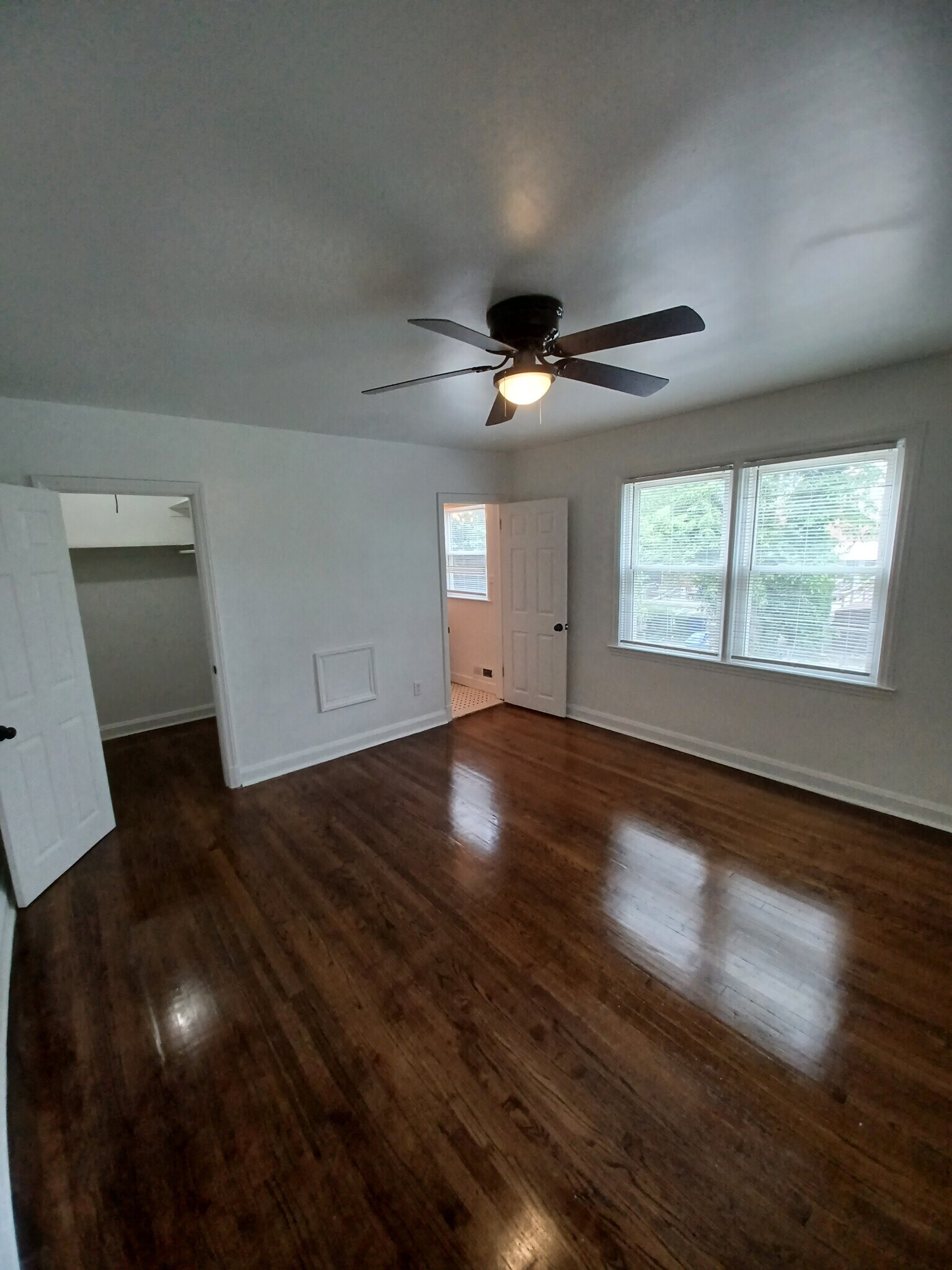 Building Photo - 1646 Heathfield Rd