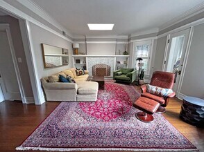 Building Photo - 2 bedroom in Chicago IL 60613