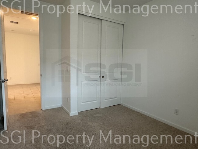 Building Photo - 22511 E Rosa Rd