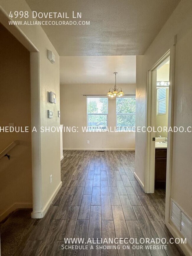 Building Photo - 4998 Dovetail Ln