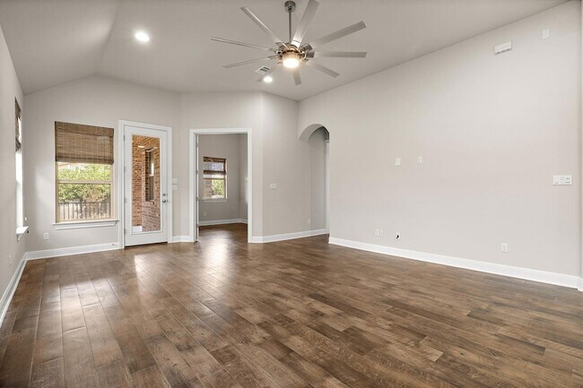 Building Photo - 2333 Legend Hill Dr