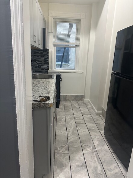 Building Photo - 1409 McCulloh St