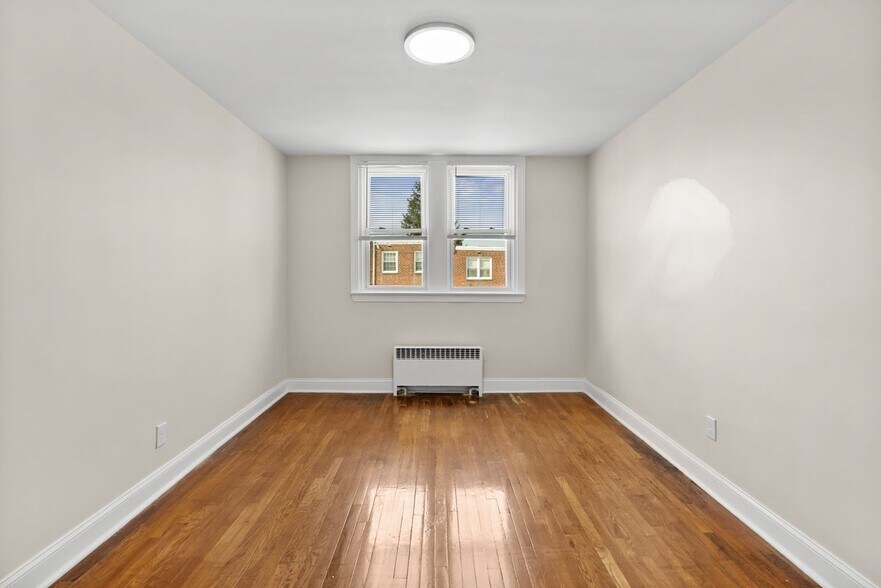 Building Photo - 5156 D St