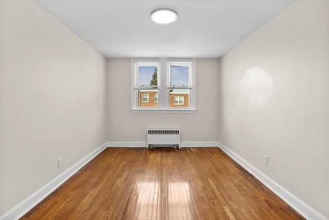 Building Photo - 5156 D St
