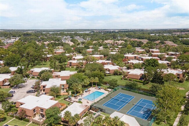 Building Photo - 5258 Coral Ct