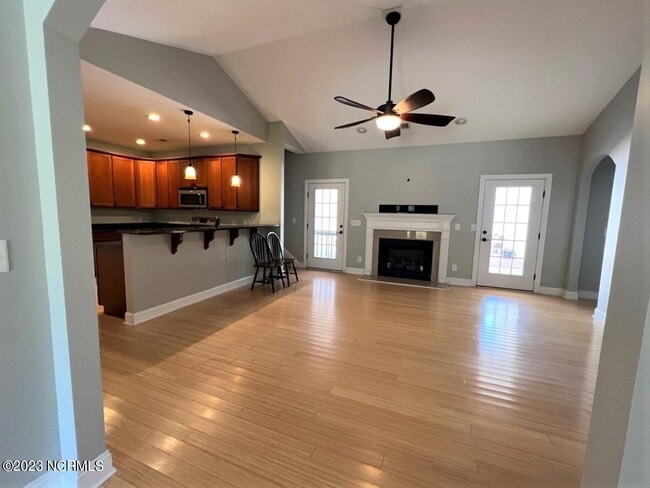 Building Photo - 2239 E Indiana Ave