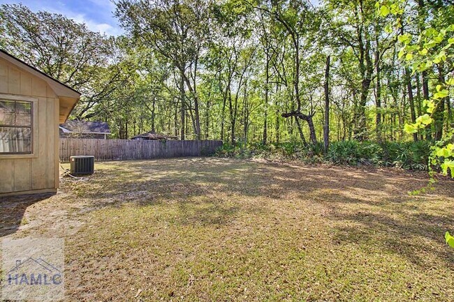 Building Photo - 1384 Forest Lake Dr