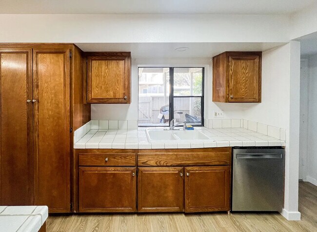 Building Photo - 3807 Camino Lindo