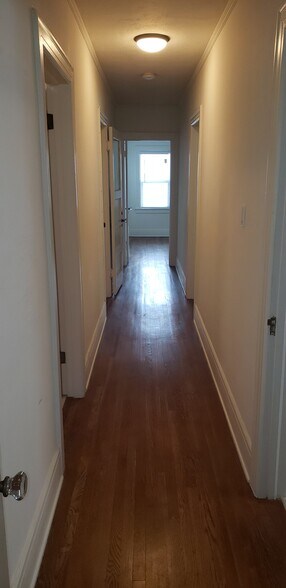 Building Photo - 1510 S Van Ness Ave