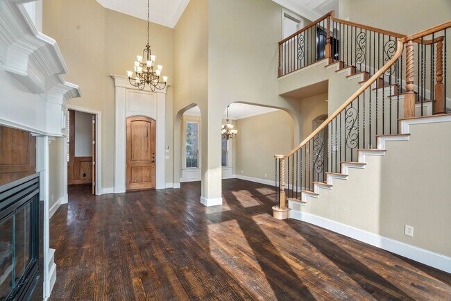 Building Photo - "Luxurious 5-Bed, 4-Bath Retreat in Grapevine - Expansive 4,428 Sq. Ft. Haven in Carroll ISD!"