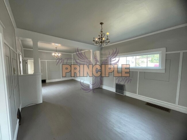 Building Photo - 735 Placer St