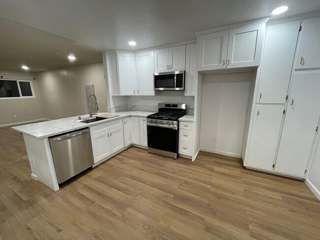 Primary Photo - 2117 247th St