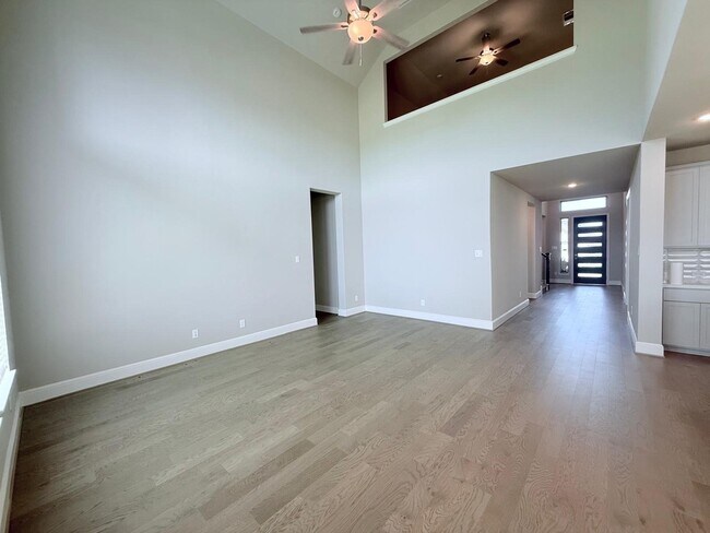 Building Photo - 4934 Dickens Lndg Dr