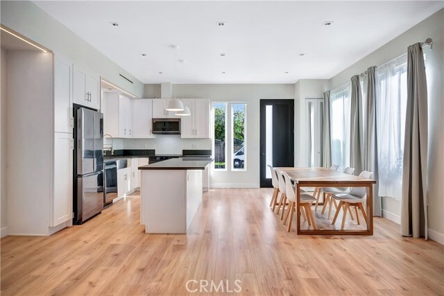 Building Photo - 6721 Rhea Ave