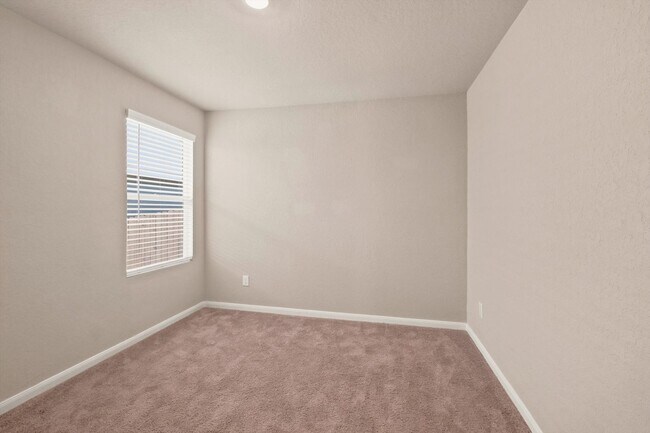 Building Photo - Bright Open Floor Plan | Solar Panels | Resort-Style Community