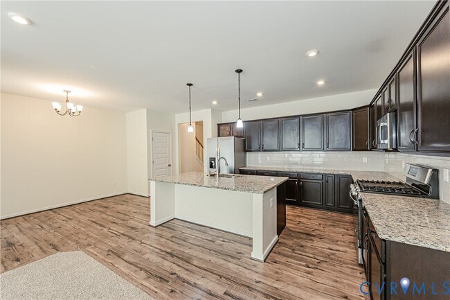 Building Photo - 18353 Palisades Ct