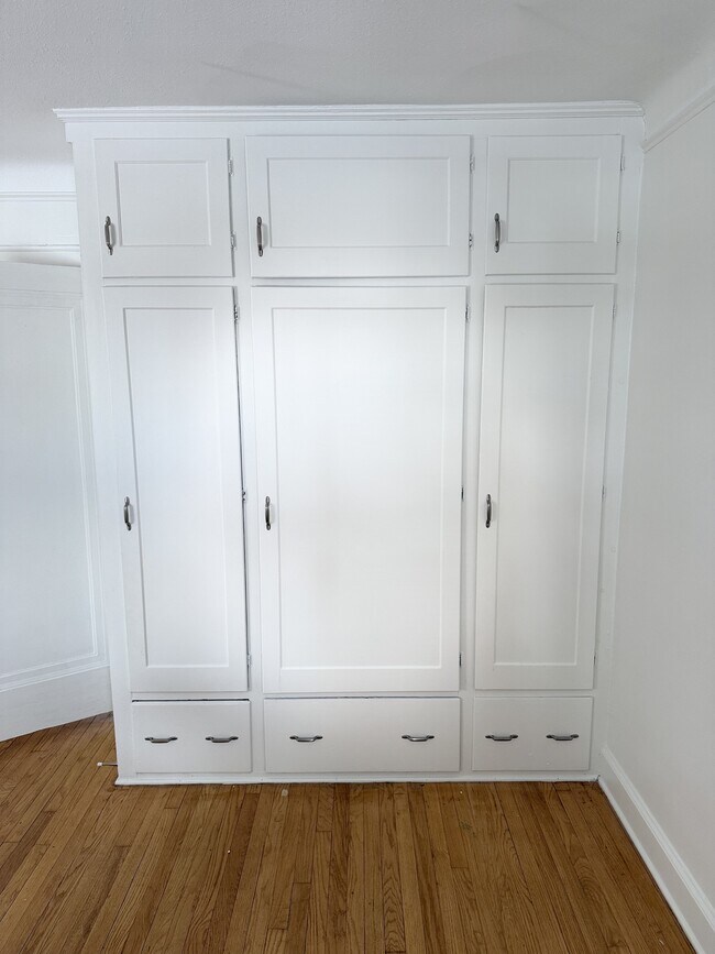 Building Photo - 17612 Prairie St