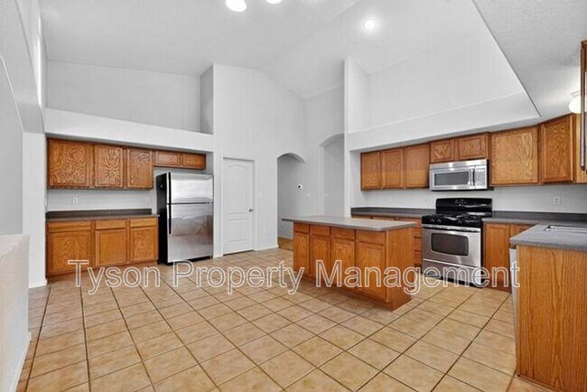 Building Photo - 8012 Corn Mountain Pl NW