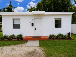 Building Photo - 1310 NW 9th Pl