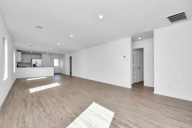 Building Photo - 18602 Cepagatti Dr