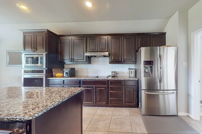 Building Photo - Lakeview Bliss: Your Dream Home Awaits! Community Pool and Park