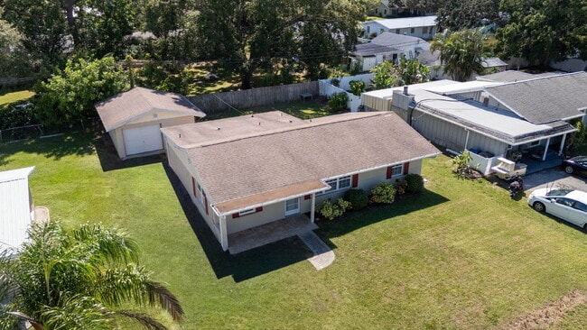 Building Photo - RENT THIS HOME WITH ZERO DEPOSIT MOVE IN: Beautiful Completely Updated 3 Bed / 2 Bath Home in Sou...