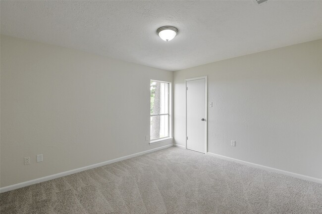 Building Photo - 122 S Diamondhead Blvd