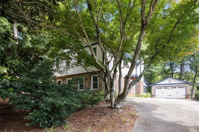Primary Photo - 4989 Kingswood Dr