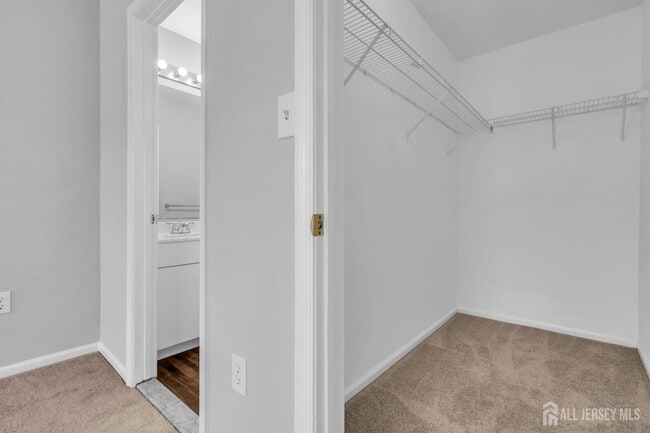 Building Photo - 2211 Timber Ridge Ct