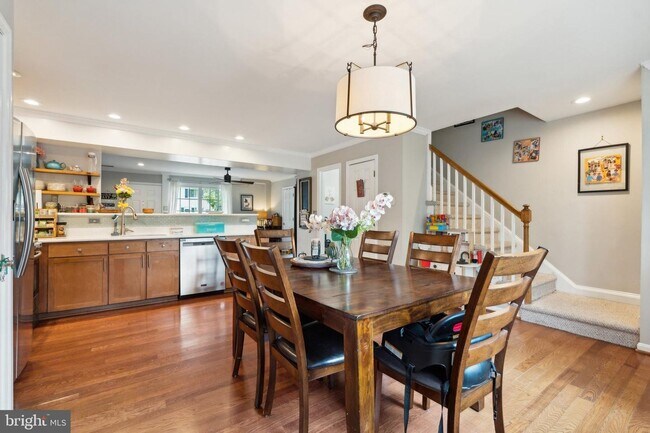 Building Photo - Welcome to this beautifully updated three ...