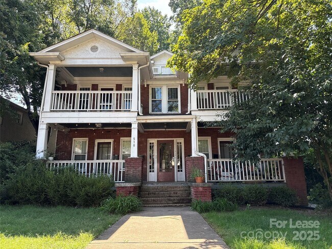 Primary Photo - 518 Oakland Ave