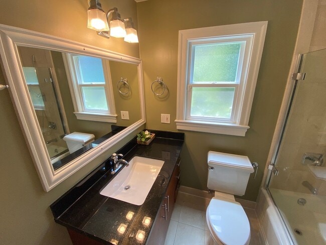 Building Photo - Advent - Four Bedroom Home W/ Incredibly L...