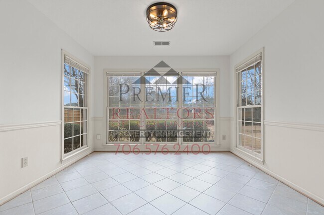 Building Photo - 4856 Spring Ridge Dr