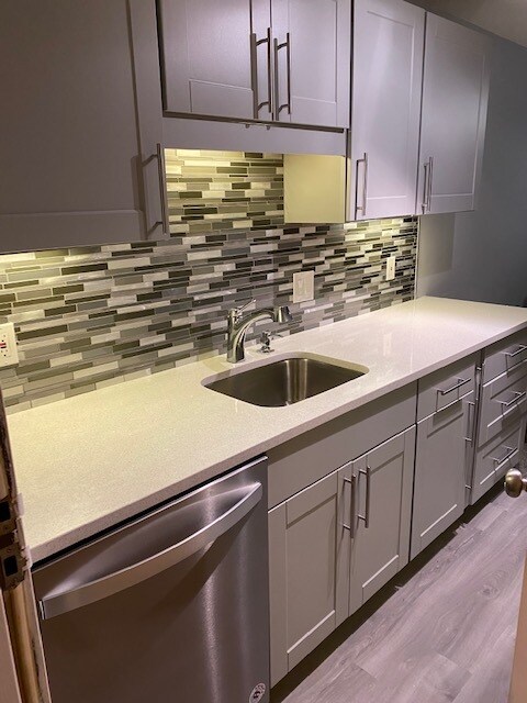 Building Photo - 7 Village Hill Ln