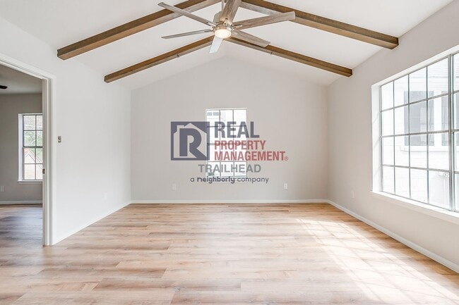 Building Photo - Stylish 1 Bed 1 Bath - Great Location