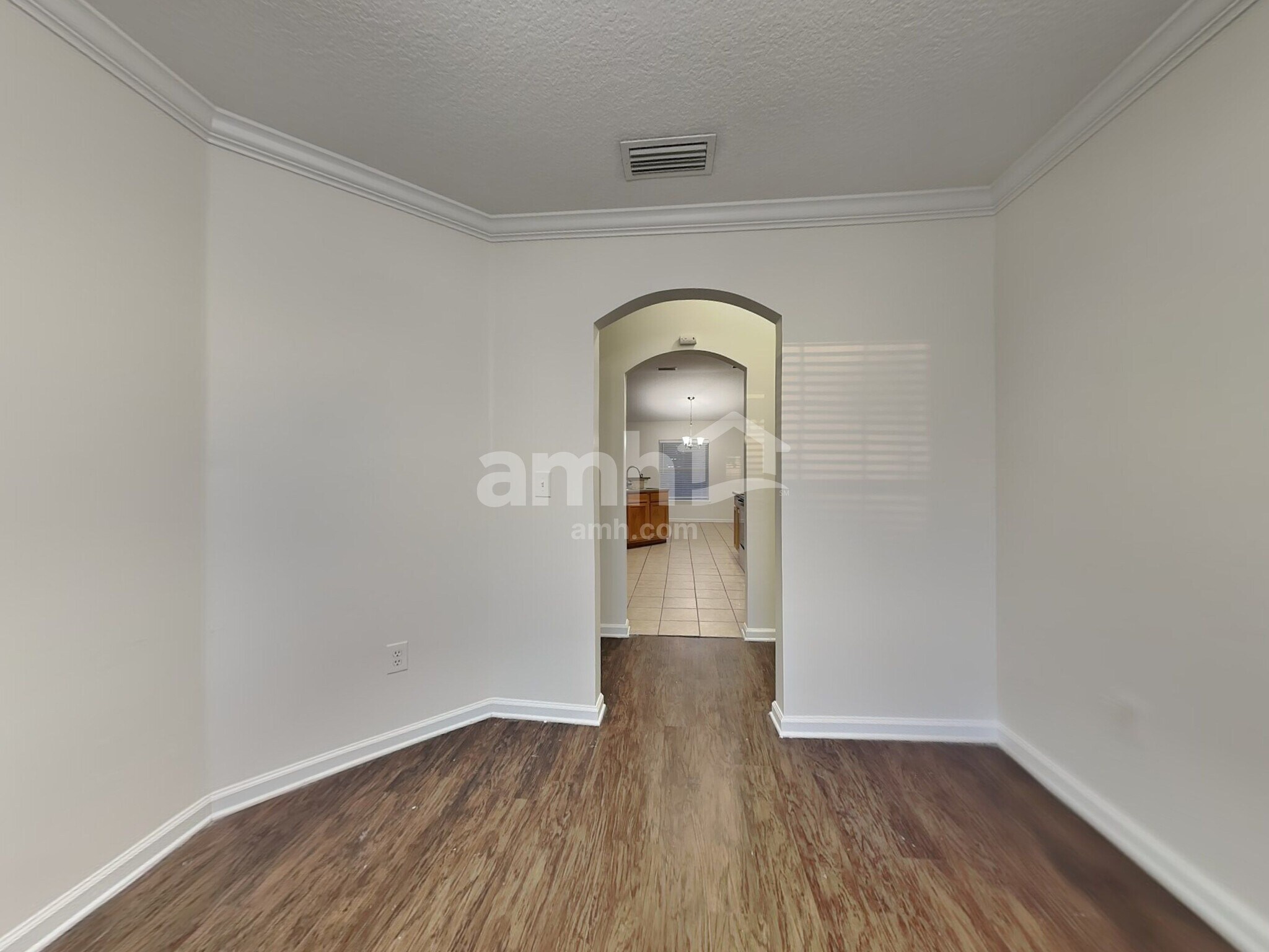 Building Photo - 11670 Deep Springs Dr N